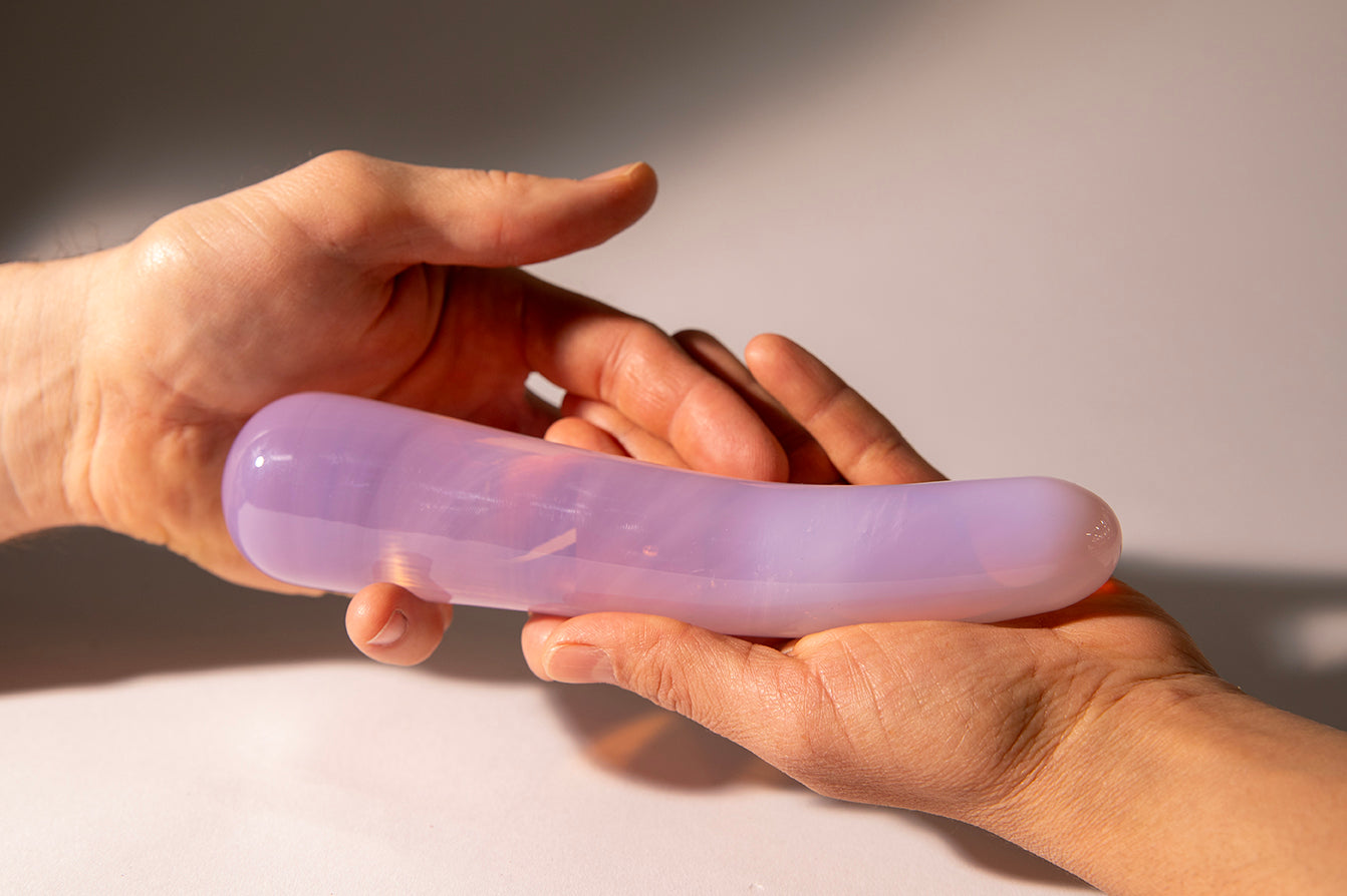 Bending Taper Acupressure Wand in Opaline Pink