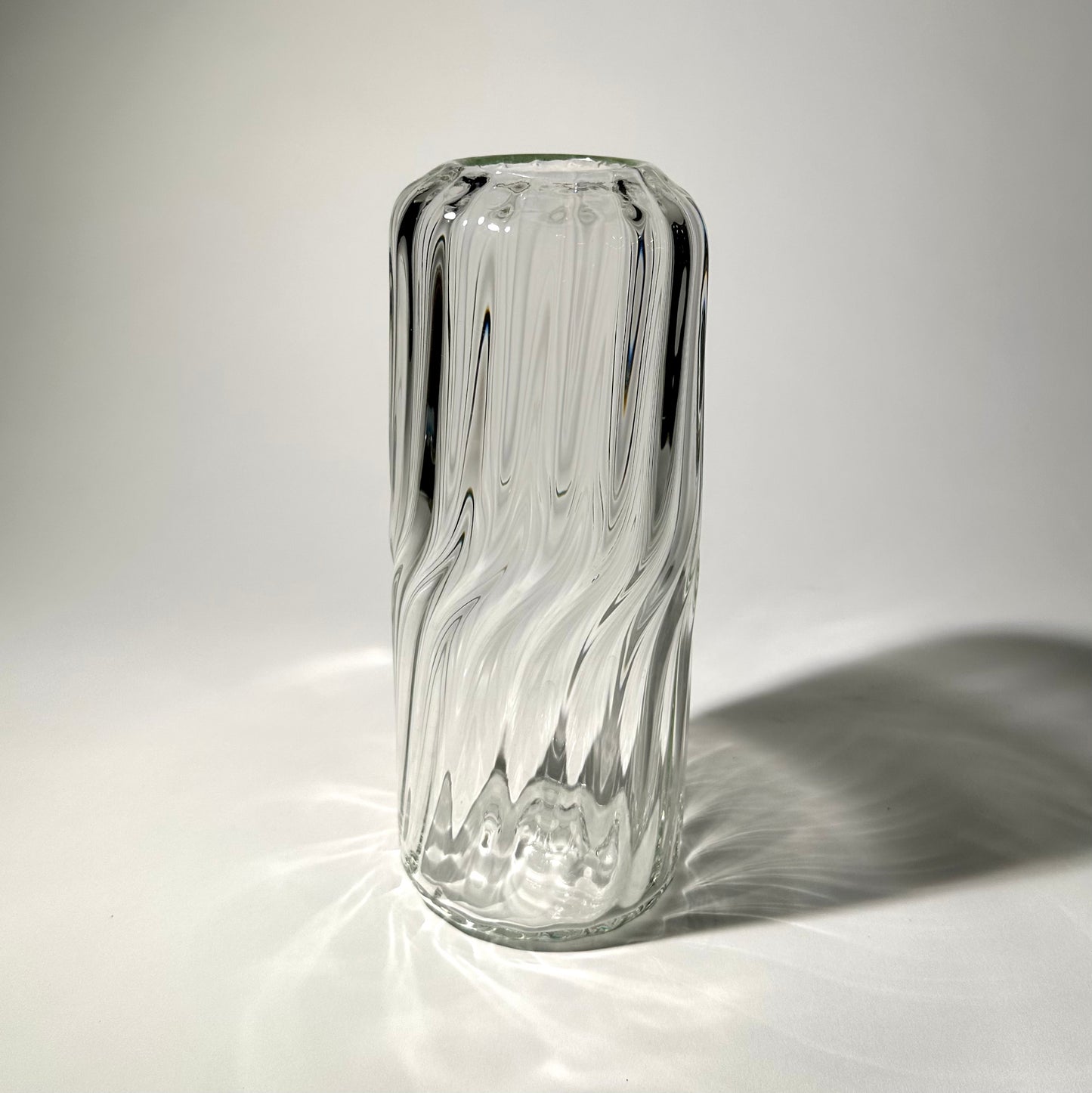 Ribbed Vase with a Twist Clear